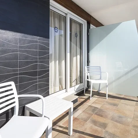 Habitación Doble Confort vista piscina