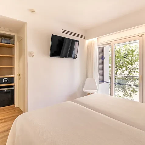 Habitación Doble Estándar vista calle