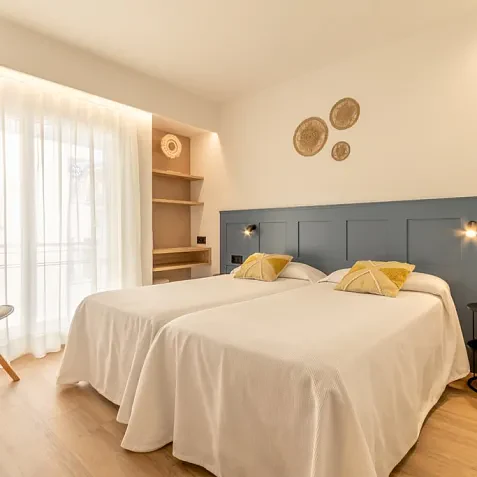 Habitación Doble Estándar vista calle