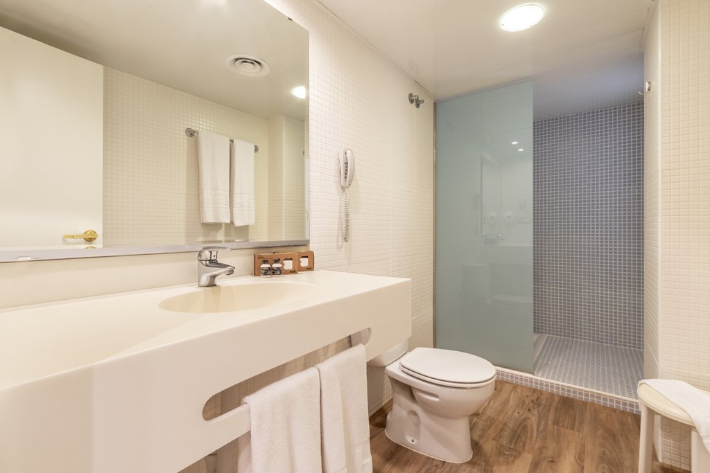 Habitación Triple Estándar vista piscina